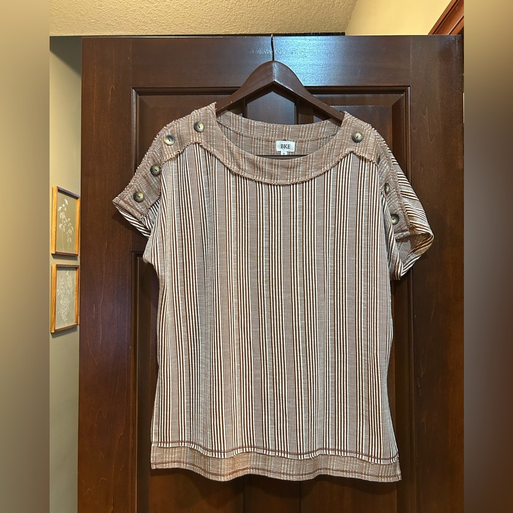 BKE Brown Cream Textured Stripe Button Shoulder Top Medium